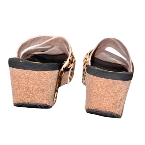 VERY VOLATILE Mayfield Leopard
wedges women’s shoes size 9 - Picture 12 of 17